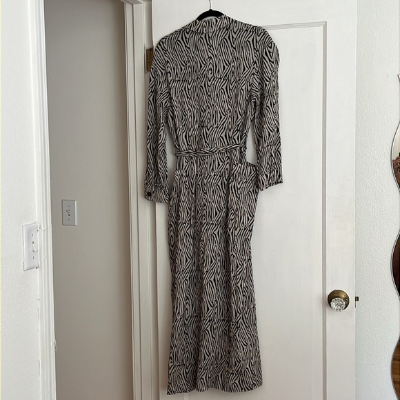 Nanushka capri wrap dress - Picture 7 of 7